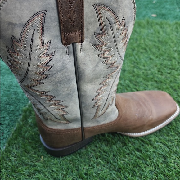 Ariat Men's Rawly Ultra Leather Cowboy Boot in Barrel Brown/Orro Brown. Size 11D - Picture 4 of 9